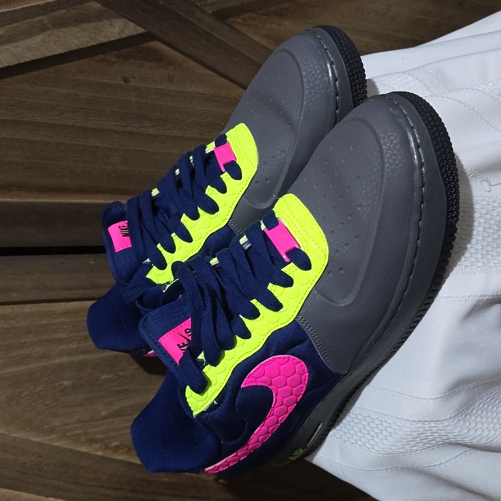 NWOB Nike AF1 "By You" Low 3M Thinsulate Neon Pink Green Blue Gray Womens Sz. 10 - Picture 4 of 8